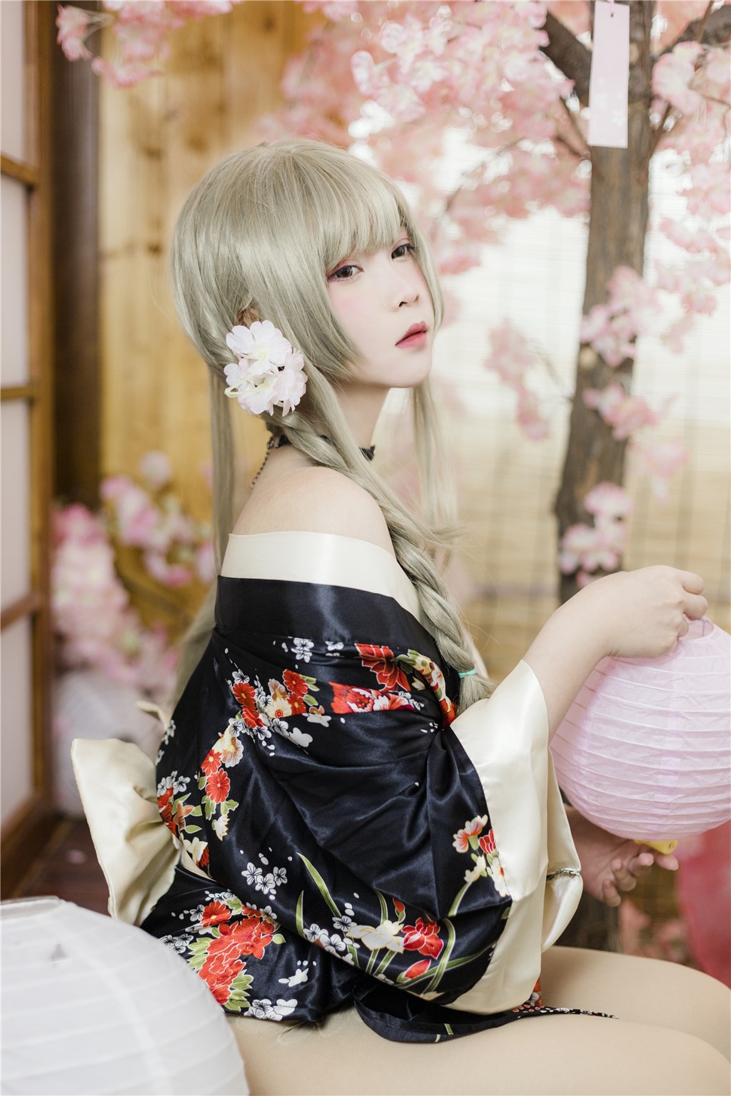 隐秘心跳：探索大咖私下里那段狂野情欲与不堪回首的肮脏秘密，隐秘的心事